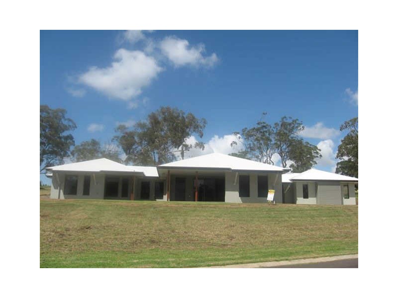 1 Eagle Street, Highfields QLD 4352