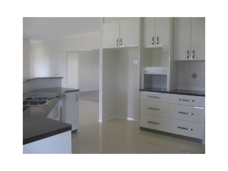 1 Eagle Street, Highfields QLD 4352