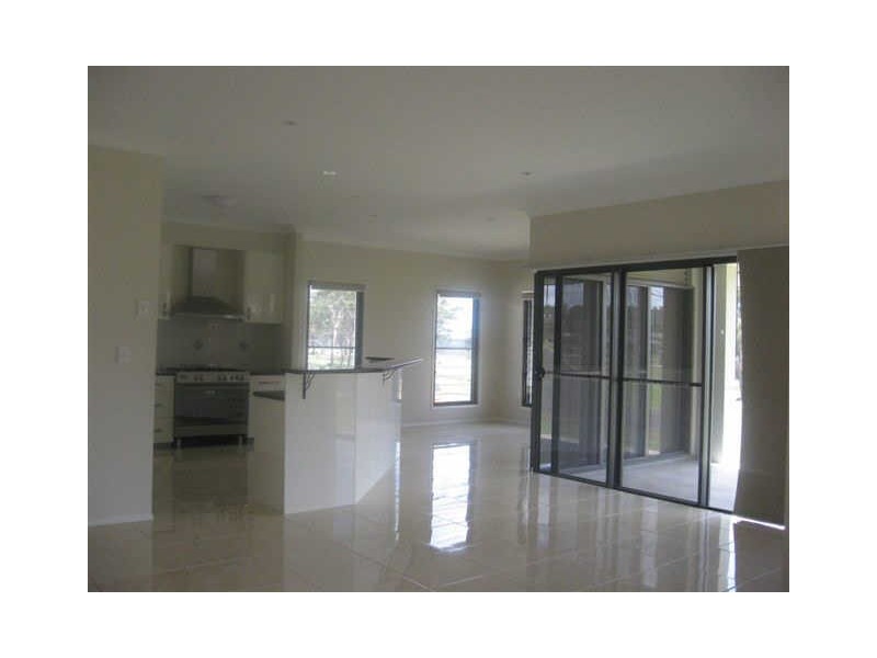 1 Eagle Street, Highfields QLD 4352