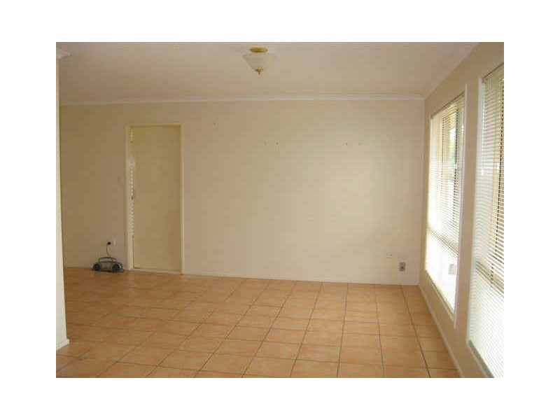 7 Connole Court, Kearneys Spring QLD 4350