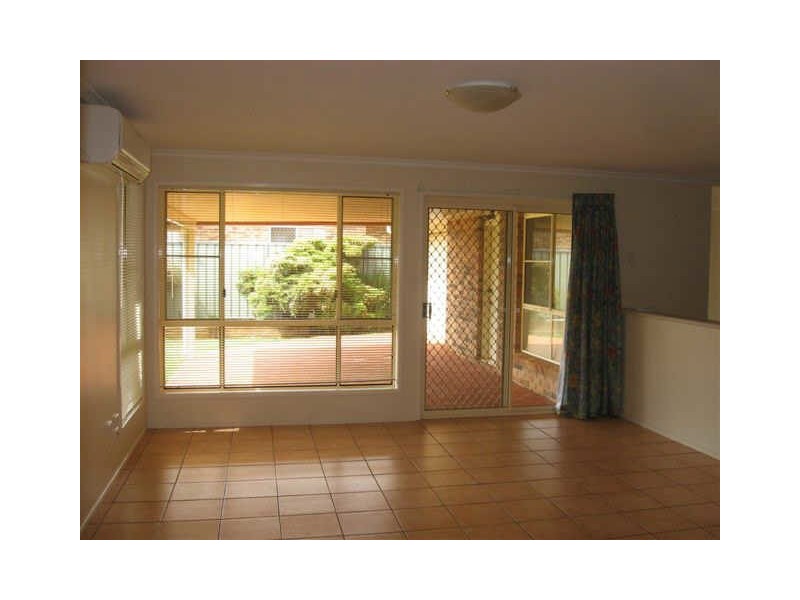 7 Connole Court, Kearneys Spring QLD 4350