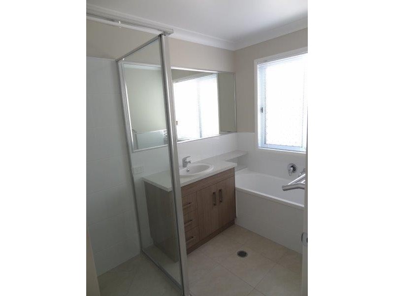 1/1 Chainey Court, Glenvale QLD 4350