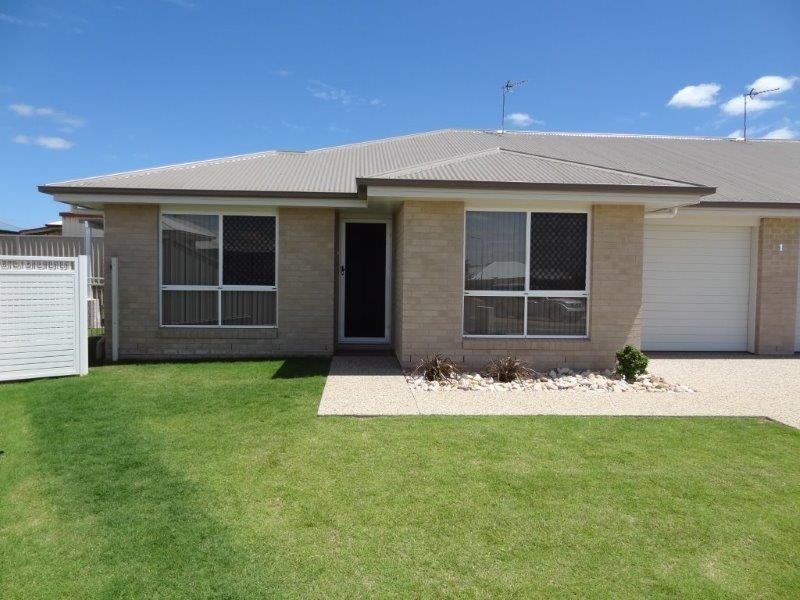 1/1 Chainey Court, Glenvale QLD 4350