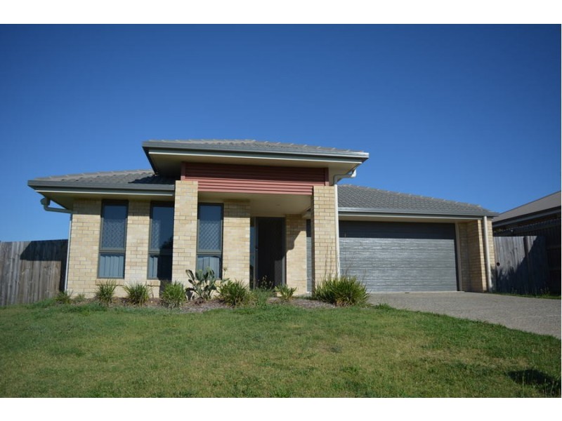 8 Koel Crescent, Highfields QLD 4352