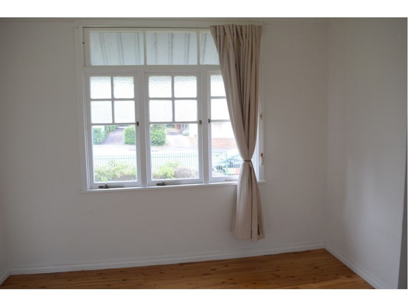 55 Bridge Street, Mount Lofty QLD 4350