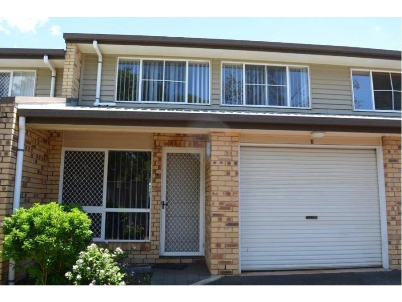 4/233 Hume Street, South Toowoomba QLD 4350