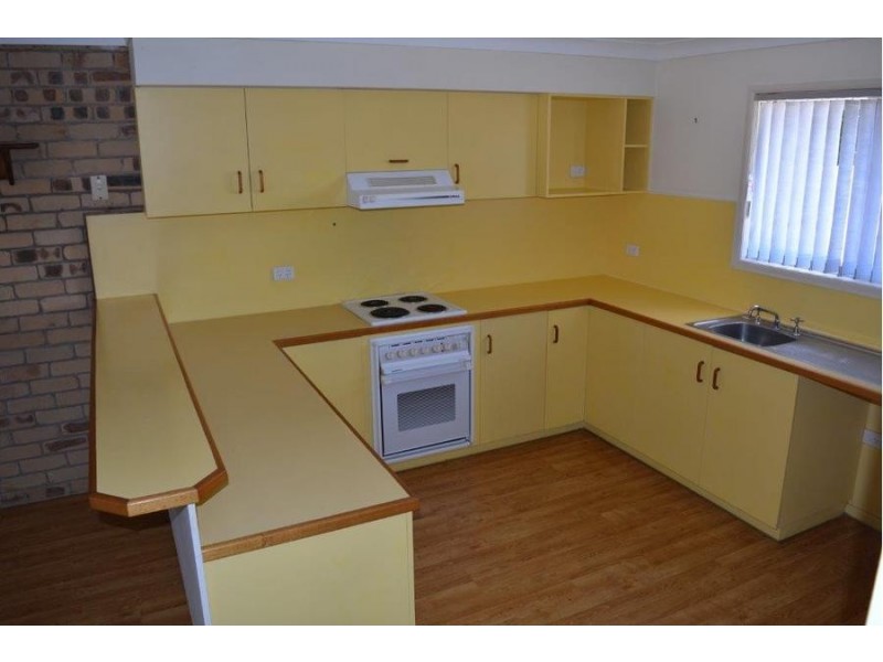 4/233 Hume Street, South Toowoomba QLD 4350