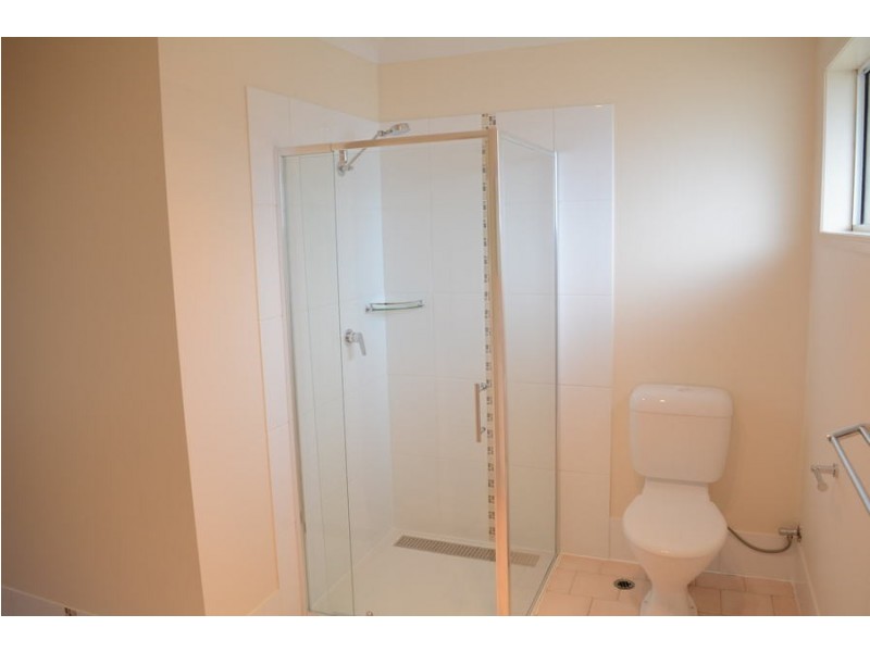 4/233 Hume Street, South Toowoomba QLD 4350