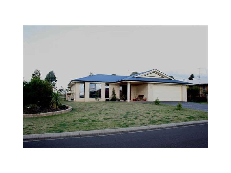 9 Eric Court, Cambooya QLD 4358