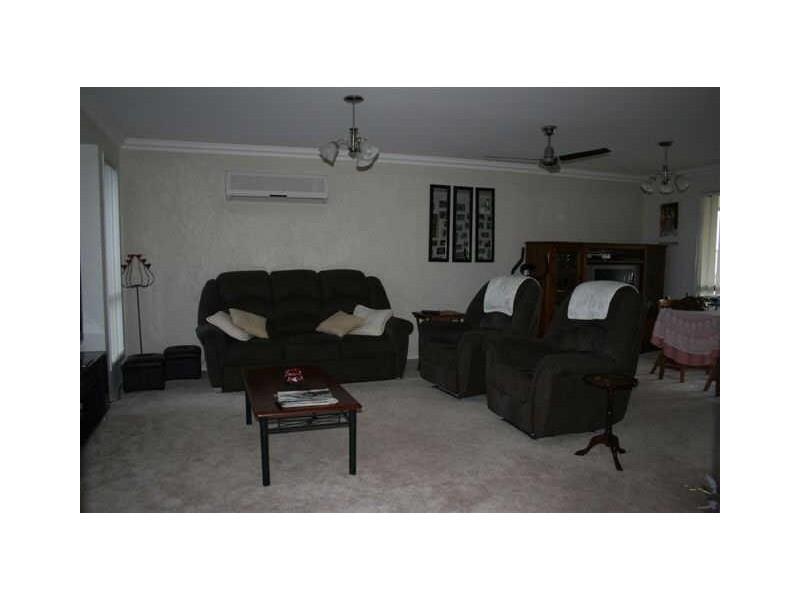 9 Eric Court, Cambooya QLD 4358