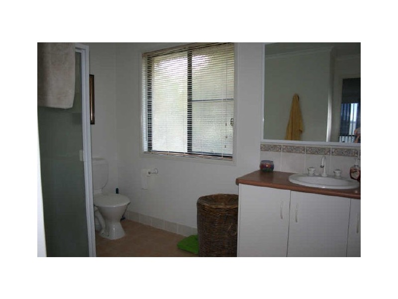 9 Eric Court, Cambooya QLD 4358