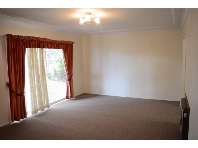 25a Hursley Road, Newtown QLD 4350 LJ Hooker Toowoomba Leased