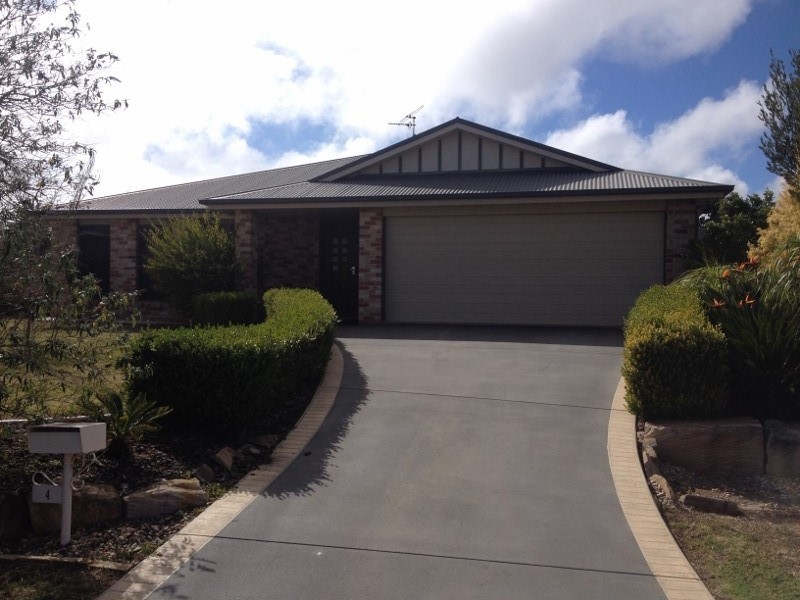 4 Marlowe Court, Westbrook QLD 4350