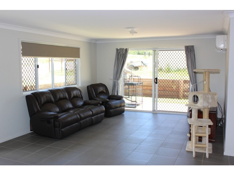 16 Wilkinson Place, Grantham QLD 4347