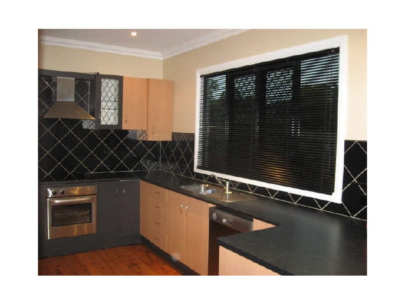 77 South Street, Rangeville QLD 4350