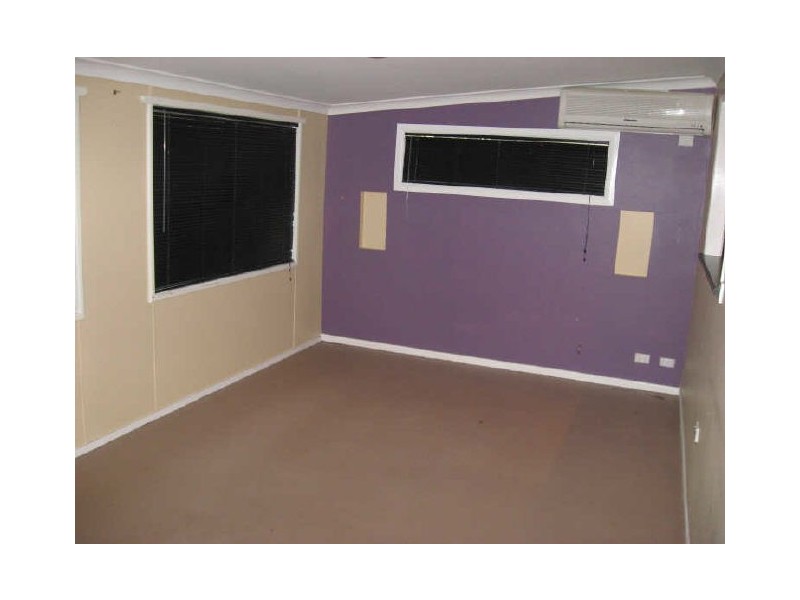 77 South Street, Rangeville QLD 4350