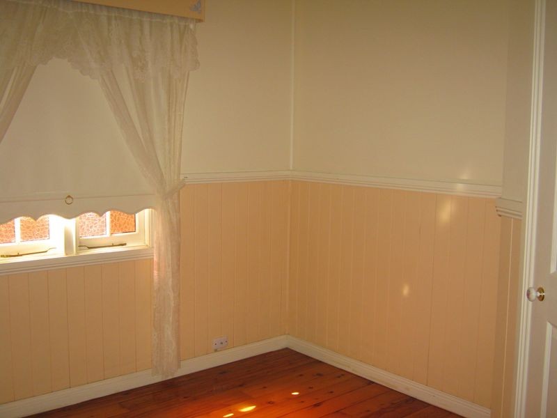 74 Taylor Street, Newtown QLD 4350