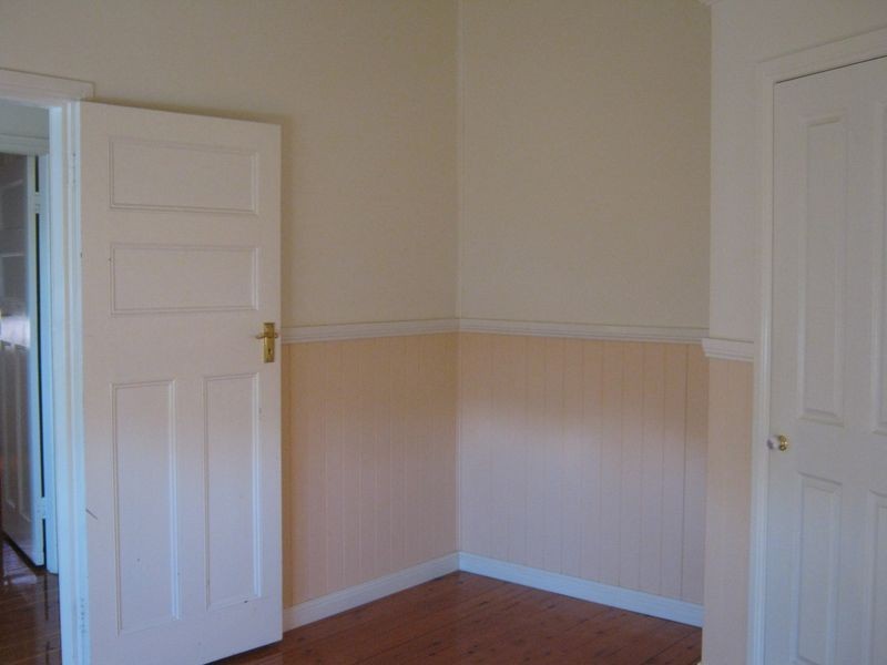 74 Taylor Street, Newtown QLD 4350