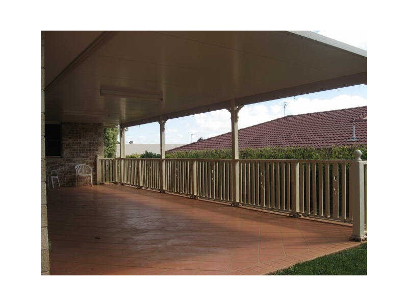 3 Shamrock Court, Middle Ridge QLD 4350