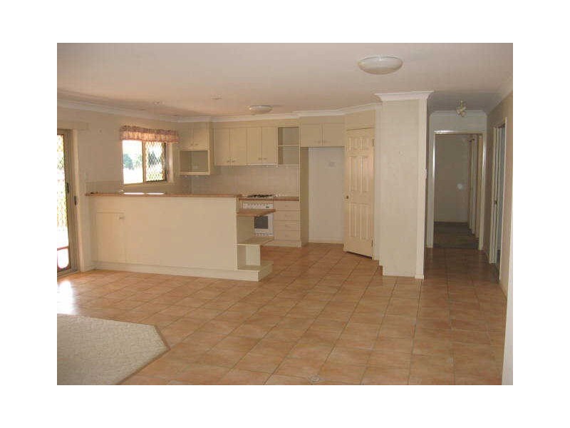 3 Shamrock Court, Middle Ridge QLD 4350