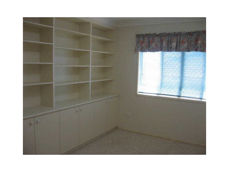 3 Shamrock Court, Middle Ridge QLD 4350