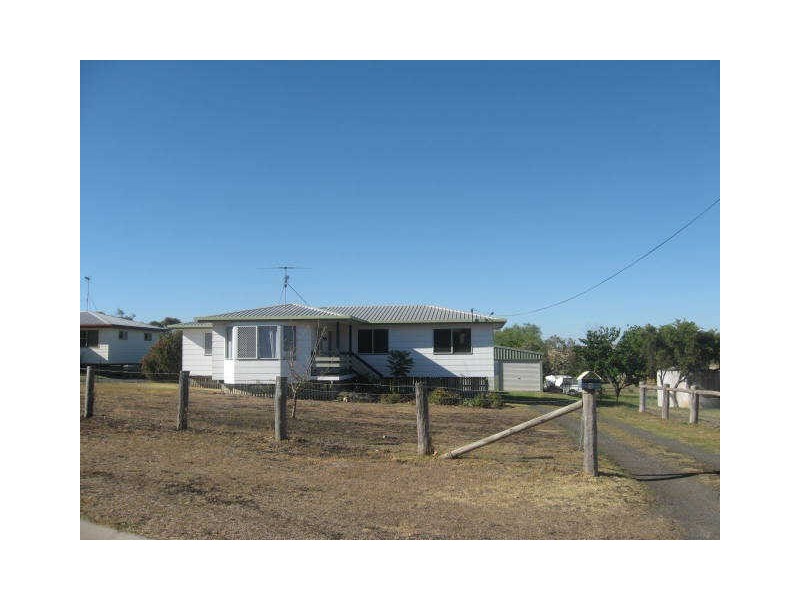 5 Catherine Crescent, Kingsthorpe QLD 4400