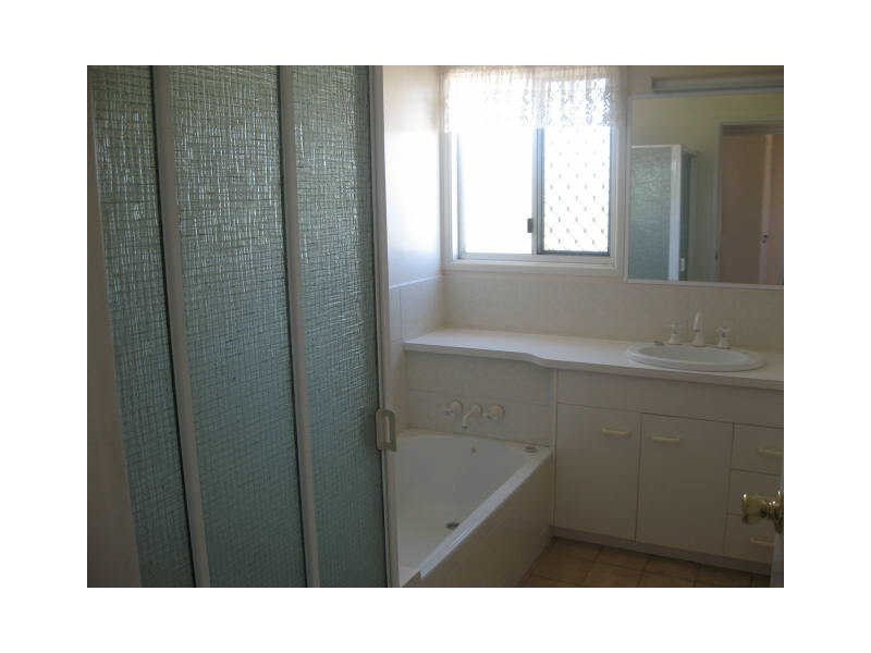 5 Catherine Crescent, Kingsthorpe QLD 4400