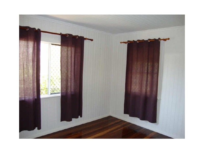 4 Wyndham Street, North Toowoomba QLD 4350