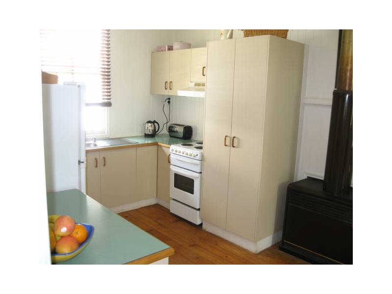 18 Suffolk Street, East Toowoomba QLD 4350