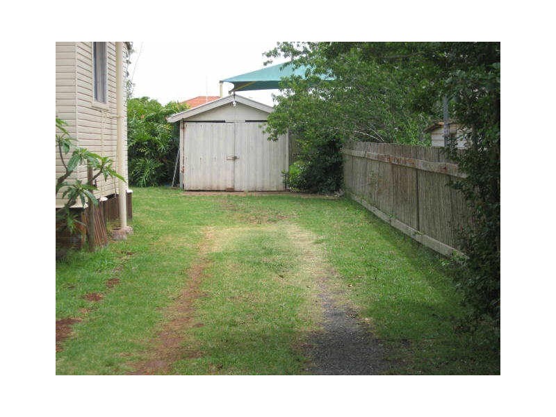 21 Fourth Avenue, Harristown QLD 4350