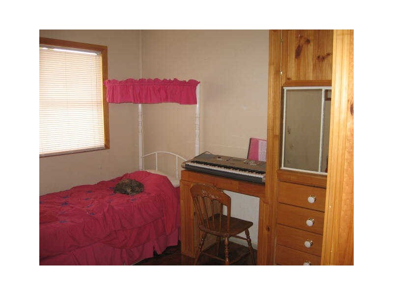 1 Loch Street, CENTENARY HEIGHTS, Toowoomba QLD 4350