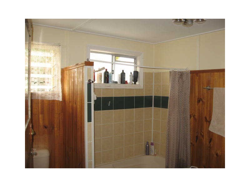 1 Loch Street, CENTENARY HEIGHTS, Toowoomba QLD 4350