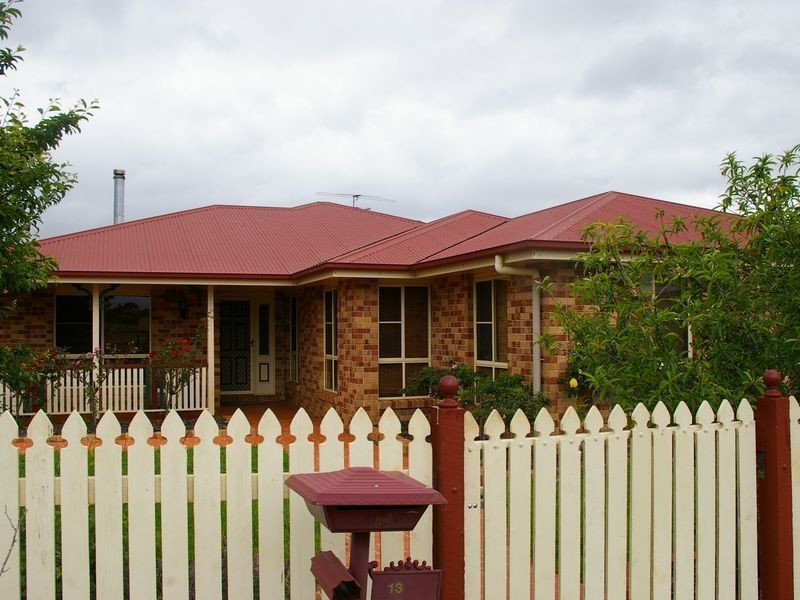 13 Elizabeth Street, Westbrook QLD 4350