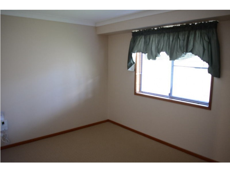 15 Fadden Crescent, Middle Ridge QLD 4350