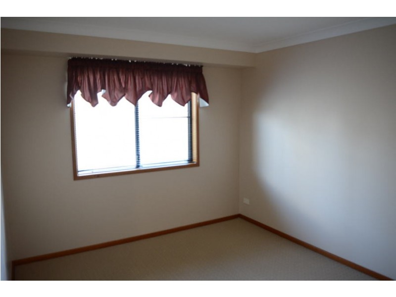 15 Fadden Crescent, Middle Ridge QLD 4350