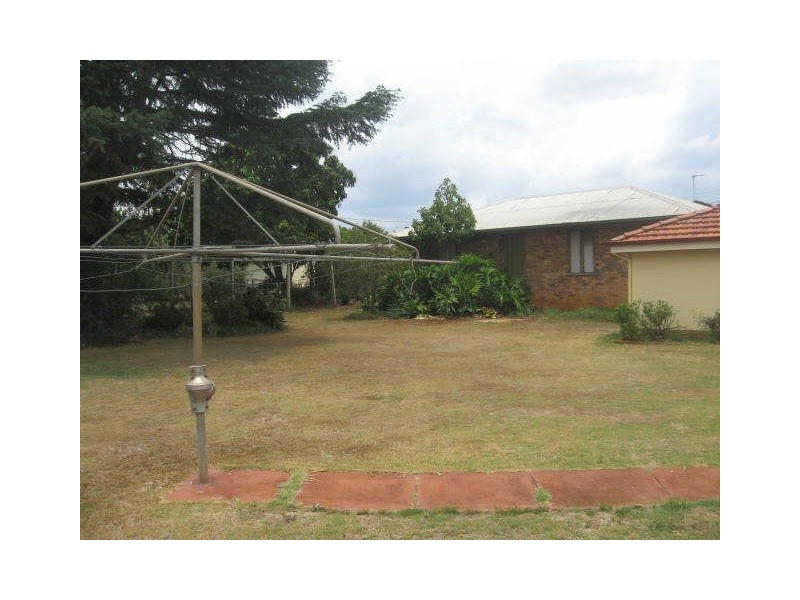 30 Farquharson Street, Harristown QLD 4350