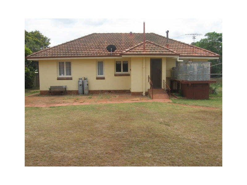 30 Farquharson Street, Harristown QLD 4350