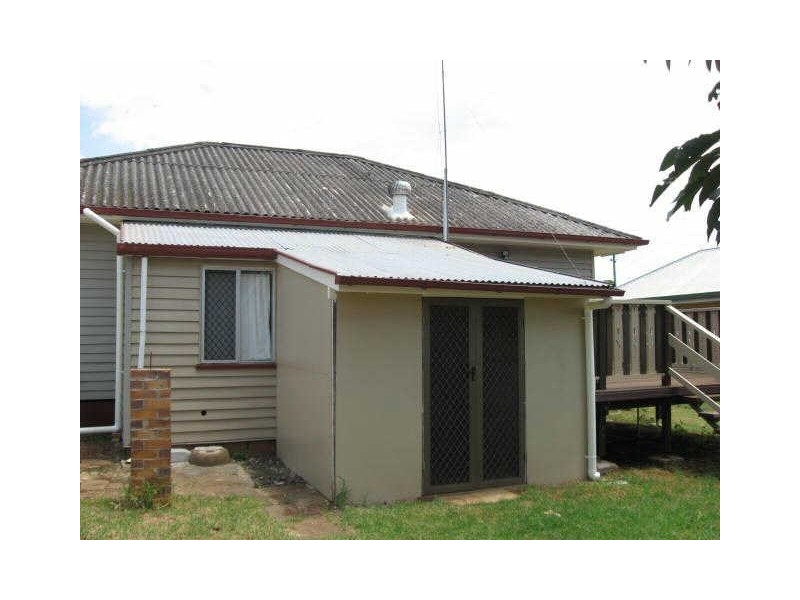 20 Cay Street, NEWTOWN, Toowoomba QLD 4350