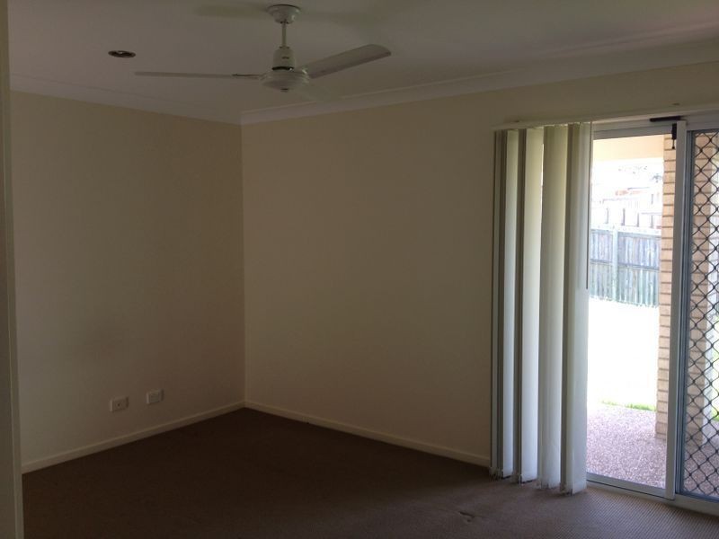 8 Huon Drive, Glenvale QLD 4350