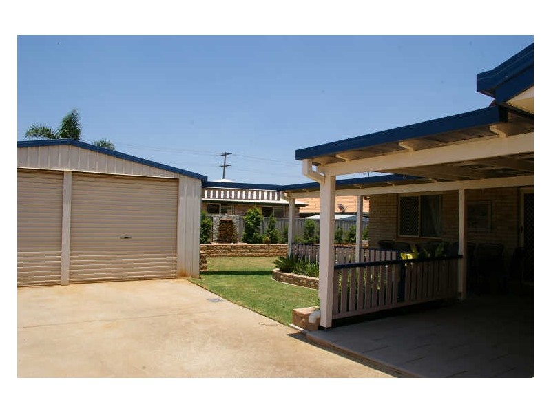 46 Gainsborough Drive GLENVALE, Toowoomba QLD 4350