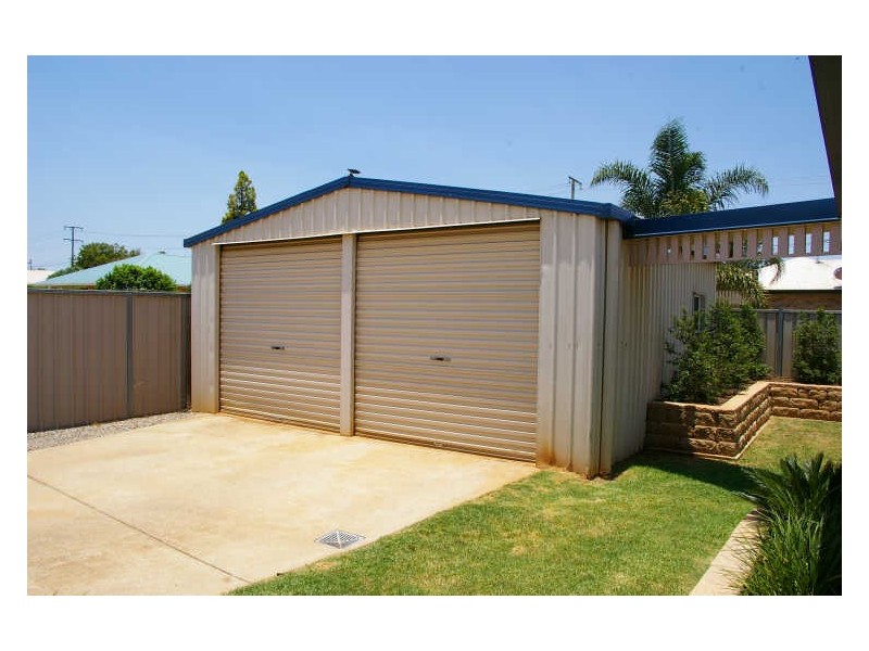 46 Gainsborough Drive GLENVALE, Toowoomba QLD 4350