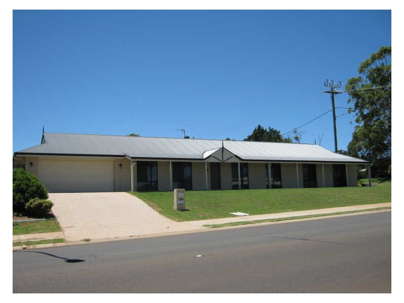 540 Hume Street, Middle Ridge QLD 4350