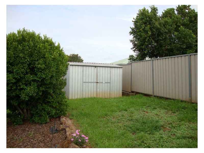 33 Liquidamber Street, Glenvale QLD 4350