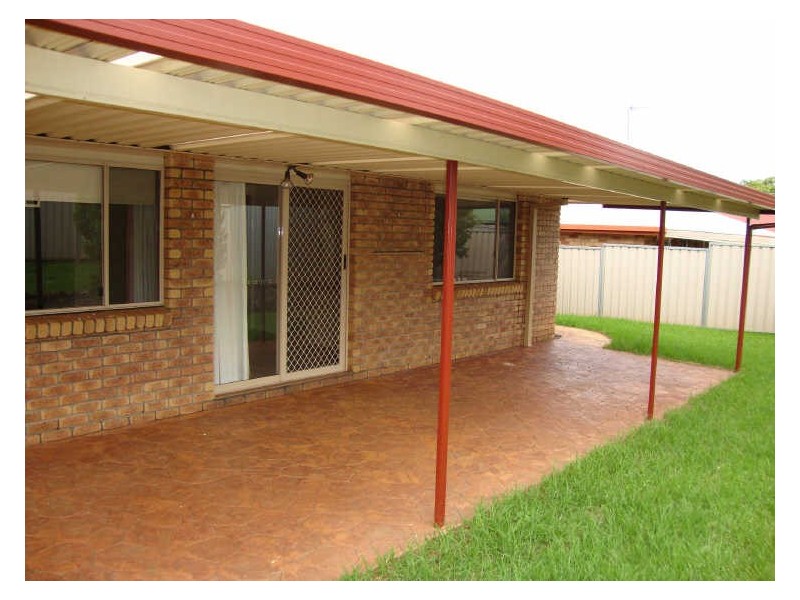 33 Liquidamber Street, Glenvale QLD 4350