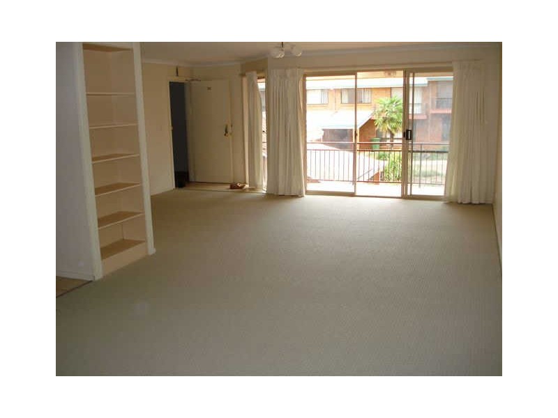 28/367 Margaret Street, Newtown QLD 4350