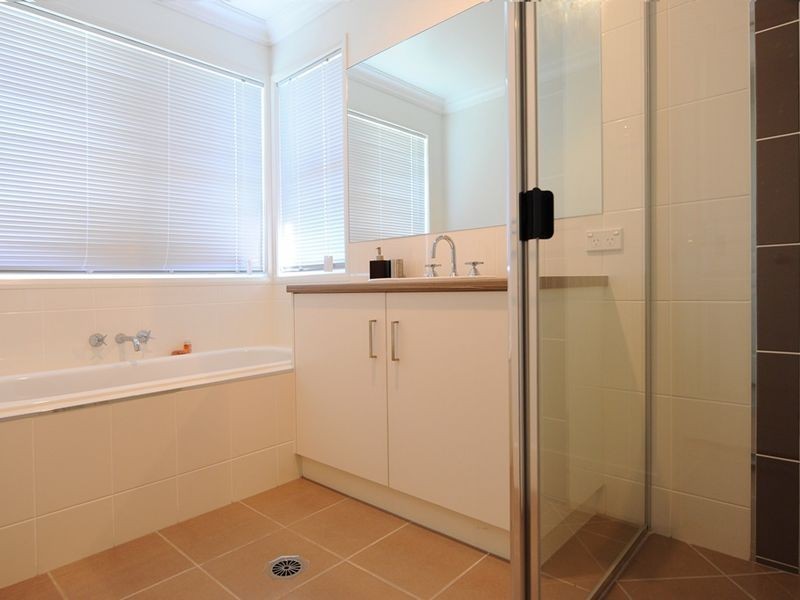 29 Barambah Street, Glenvale QLD 4350