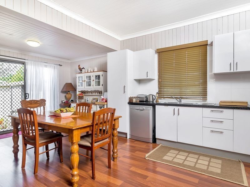 21 Warwick Street, Harristown QLD 4350