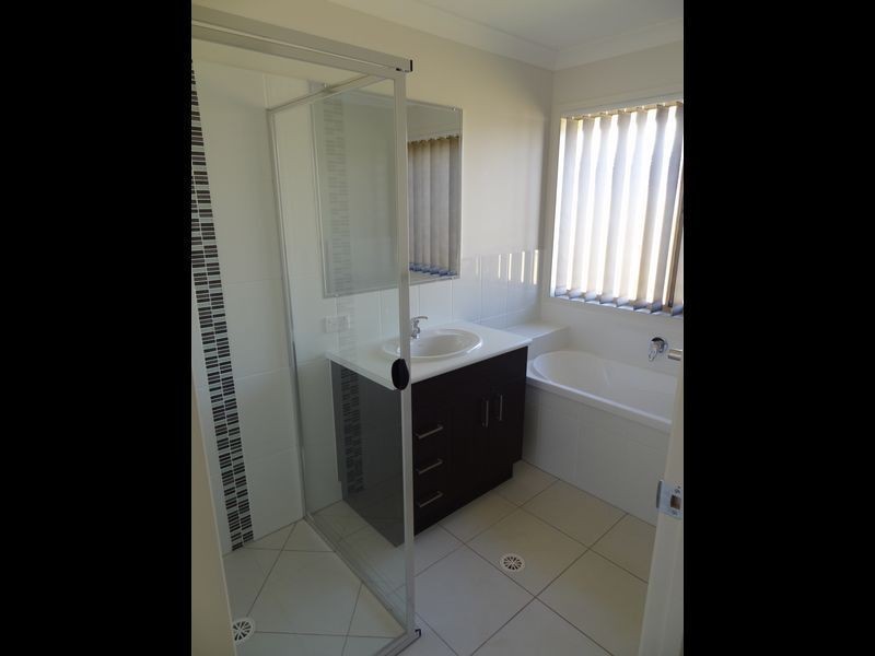 5 Devoran Street, Kleinton QLD 4352