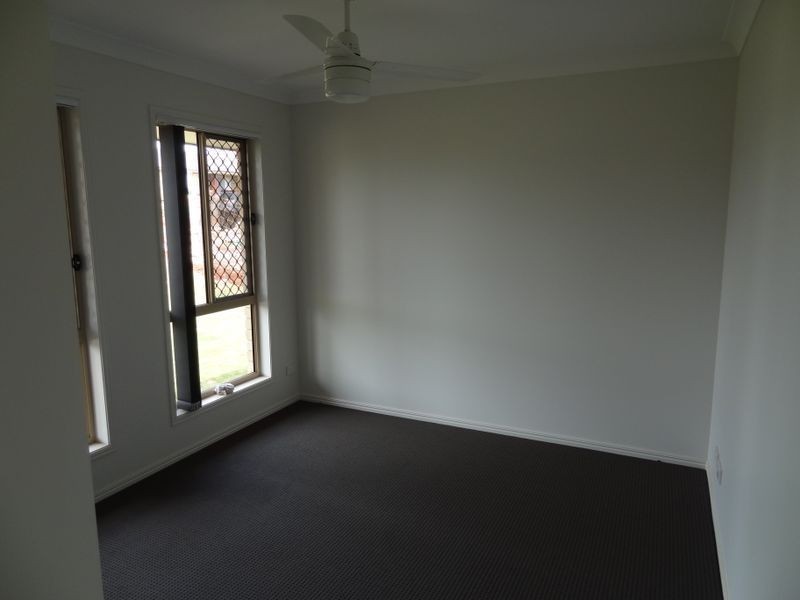 5 Devoran Street, Kleinton QLD 4352