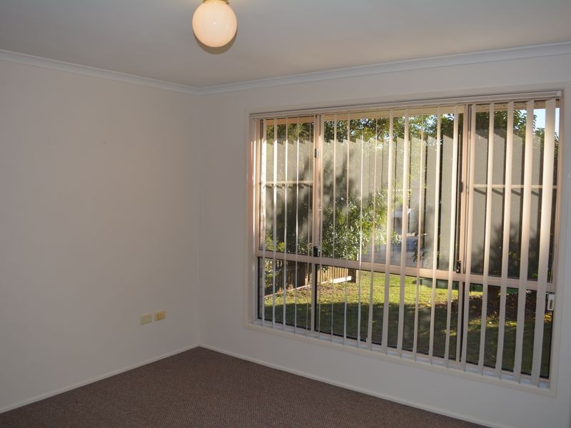 8 Black Court, Rockville QLD 4350